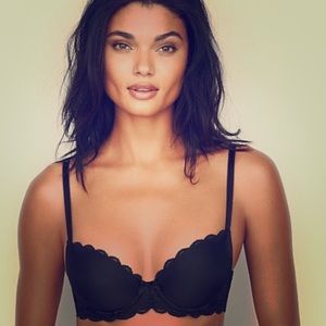 🌸BUNDLE OF VICTORIAS SECRET BRAS🌸